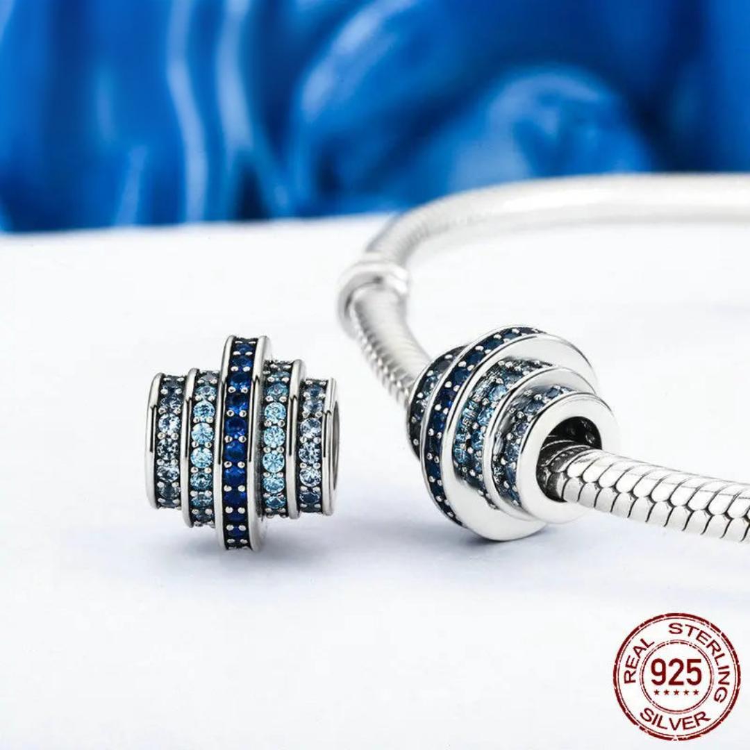 Gradual Change Round Wheel Charm Bracelet. - Jewelryagile 